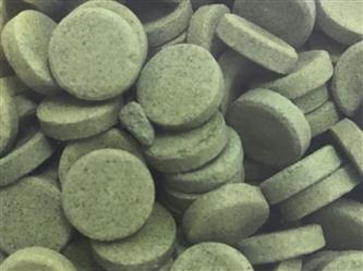 VOTO Klebefuttertabletten - grün mit Spirulina - 70g